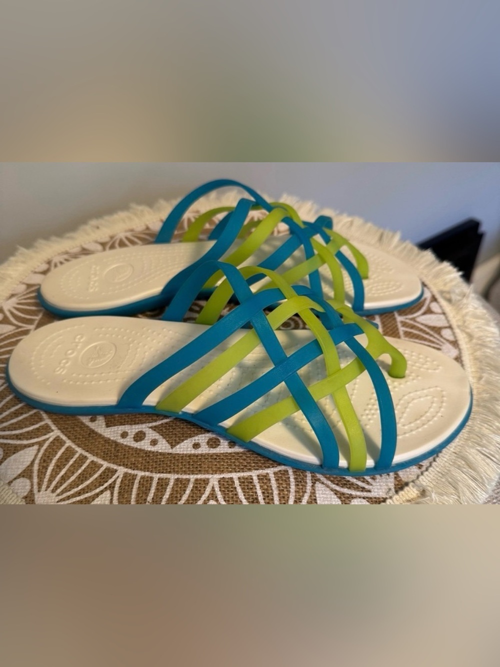 CROCS Women's Sandals Flip Flops Blue/Green SIZE 9